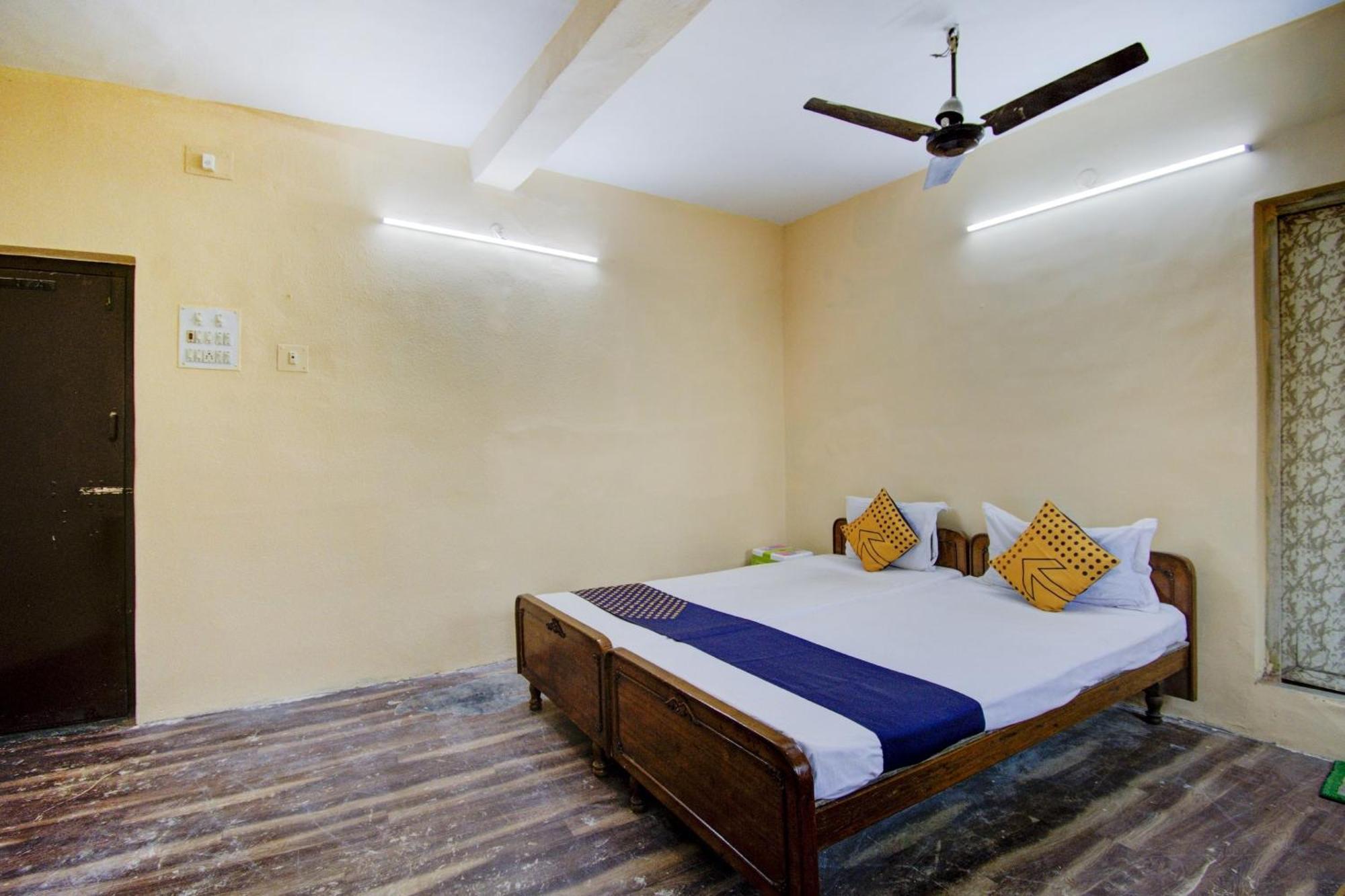 Spot On Dear Hotel Bara Bazar Luaran gambar